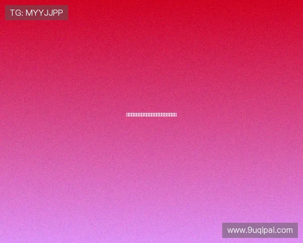 远射破门绝妙技：精准弧线撕开防线攻破球门